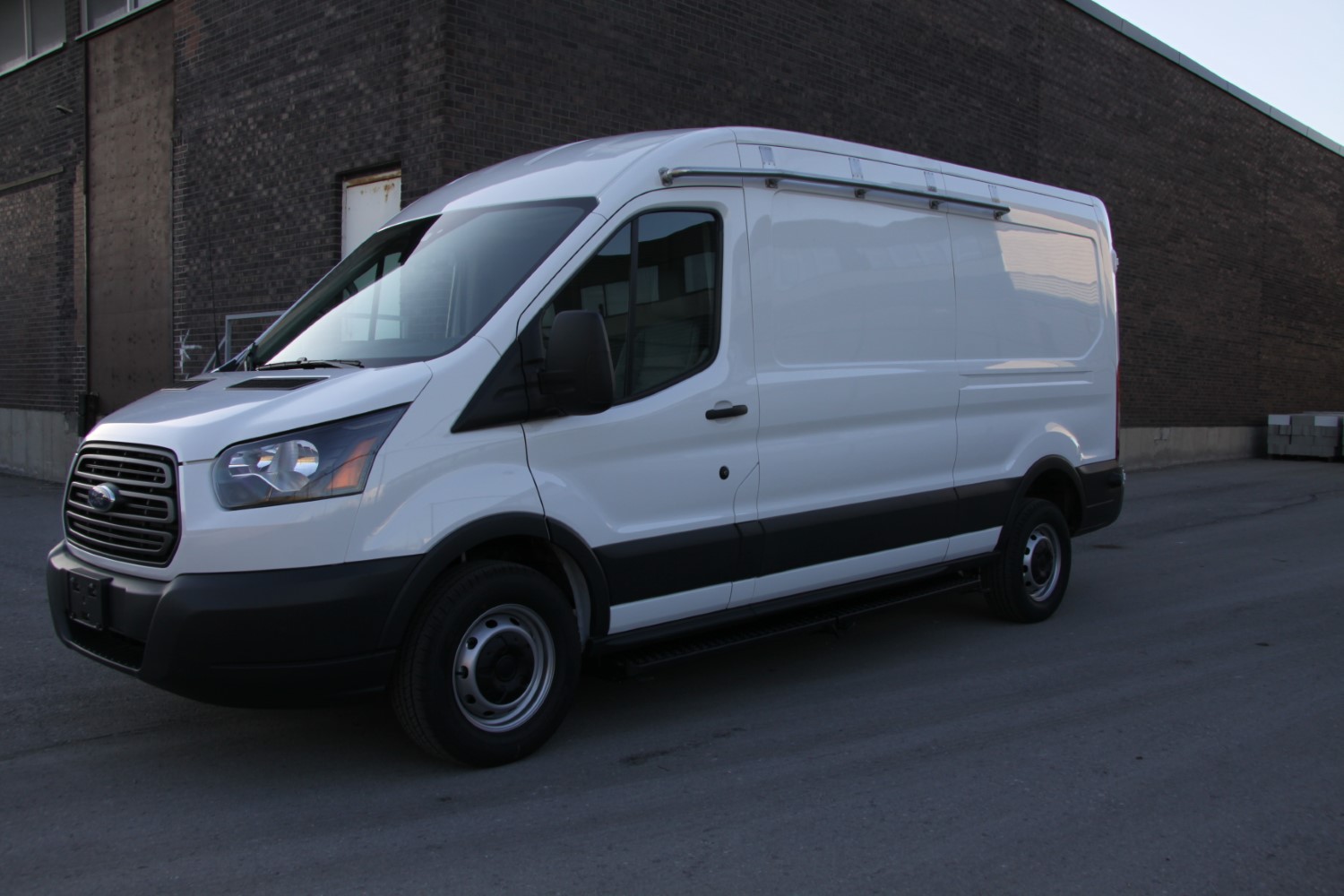 Ford Transit (Medium Roof) Raid Van